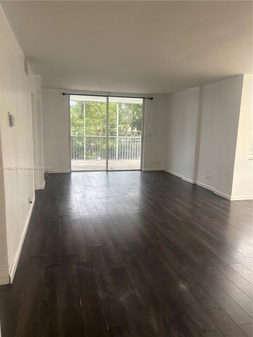 apt-215-3660 Ne 166th St, North Miami Beach, FL, 33160-3819 | Card Image