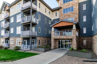 211 - 19 Terrace View Ne, Condo with 2 bedrooms, 2 bathrooms and 1 parking in Medicine Hat AB | Image 1