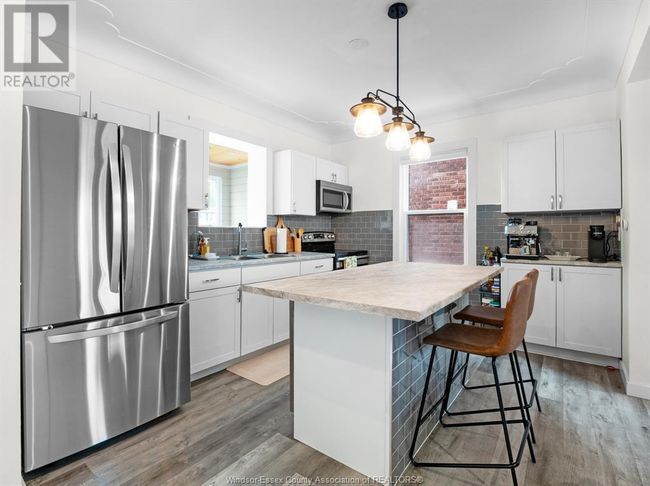 1454 Moy Ave, House other with 5 bedrooms, 2 bathrooms and null parking in Windsor ON | Image 11