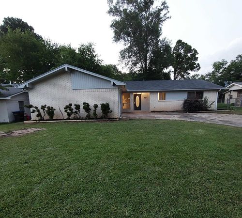 203 Erskine Dr, Longview, TX, 75601-3610 | Card Image
