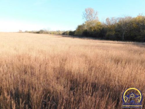 6274 Highway K16, Holton, KS, 66436-8350 | Card Image