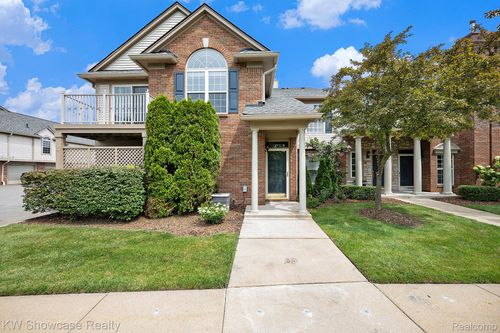 3513 Oakmonte Blvd, Oakland Twp, MI, 48306-4790 | Card Image