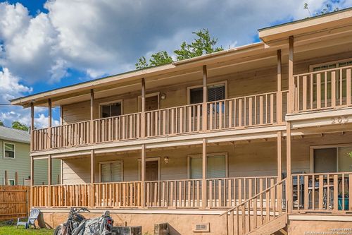 apt-4-203 S Mitchell St, San Marcos, TX, 78666-5373 | Card Image