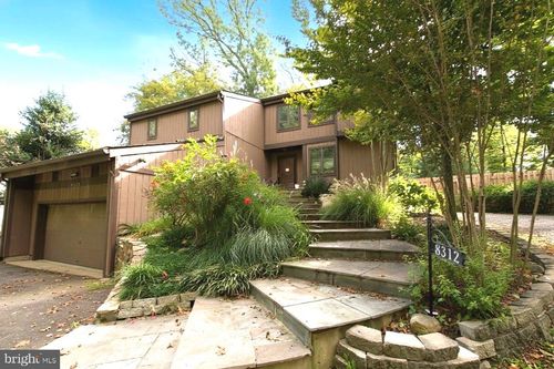 8312 Upper Spring Ln, ANNANDALE, VA, 22003-3721 | Card Image