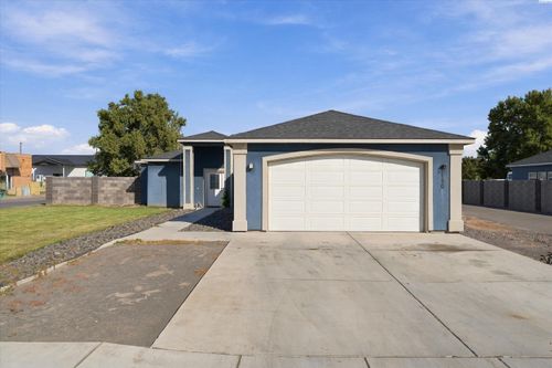 150 E Fir St, Connell, WA, 99326-5021 | Card Image