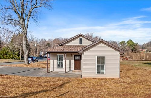 2903 Old Greensboro Rd, Winston-Salem, NC, 27101-1945 | Card Image