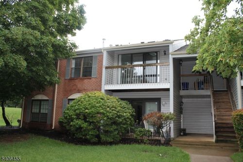 55-55 Crabapple Ln, Franklin Park, NJ, 08823-1416 | Card Image