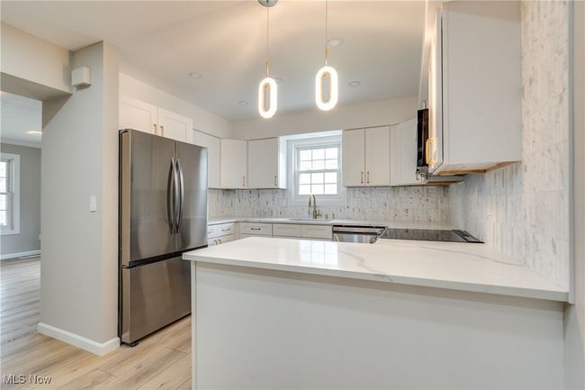 9 - 30673 Cambridge Ct E, Condo with 3 bedrooms, 2 bathrooms and null parking in Bay Village OH | Image 18