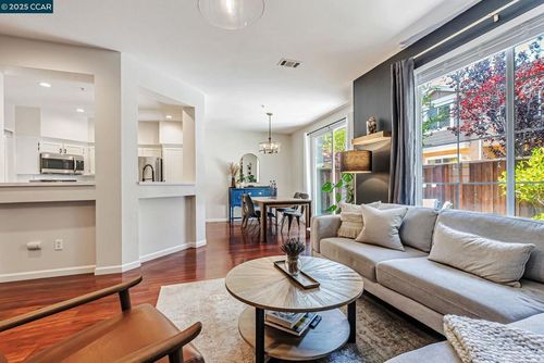 10630 Roys Hill Ln, Dublin, CA, 94568-5552 | Card Image