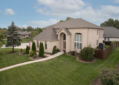 1216 Janas Ln, Lemont, IL, 60439-6121 | Card Image