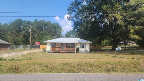 7600 15th Street Rd, BESSEMER, AL, 35023-5552 | Card Image