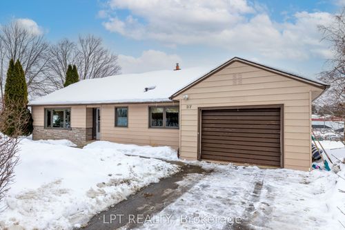 37 Malone Road, Georgina, ON, L0E1L0 | Card Image