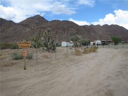 11964 S Nolan Rd, Yucca, AZ, 86438-0933 | Card Image