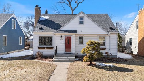 3847 Zenith Ave N, Robbinsdale, MN, 55422-2318 | Card Image