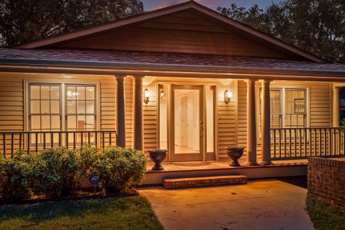 1840 Skyline Shores Dr, Scottsboro, AL, 35769-7740 | Card Image