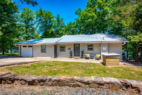 39 Bucks Rd, Greers Ferry, AR, 72067-8994 | Card Image