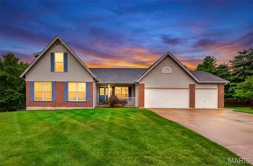 115 Mackintosh Ln, O Fallon, MO, 63368-7226 | Card Image