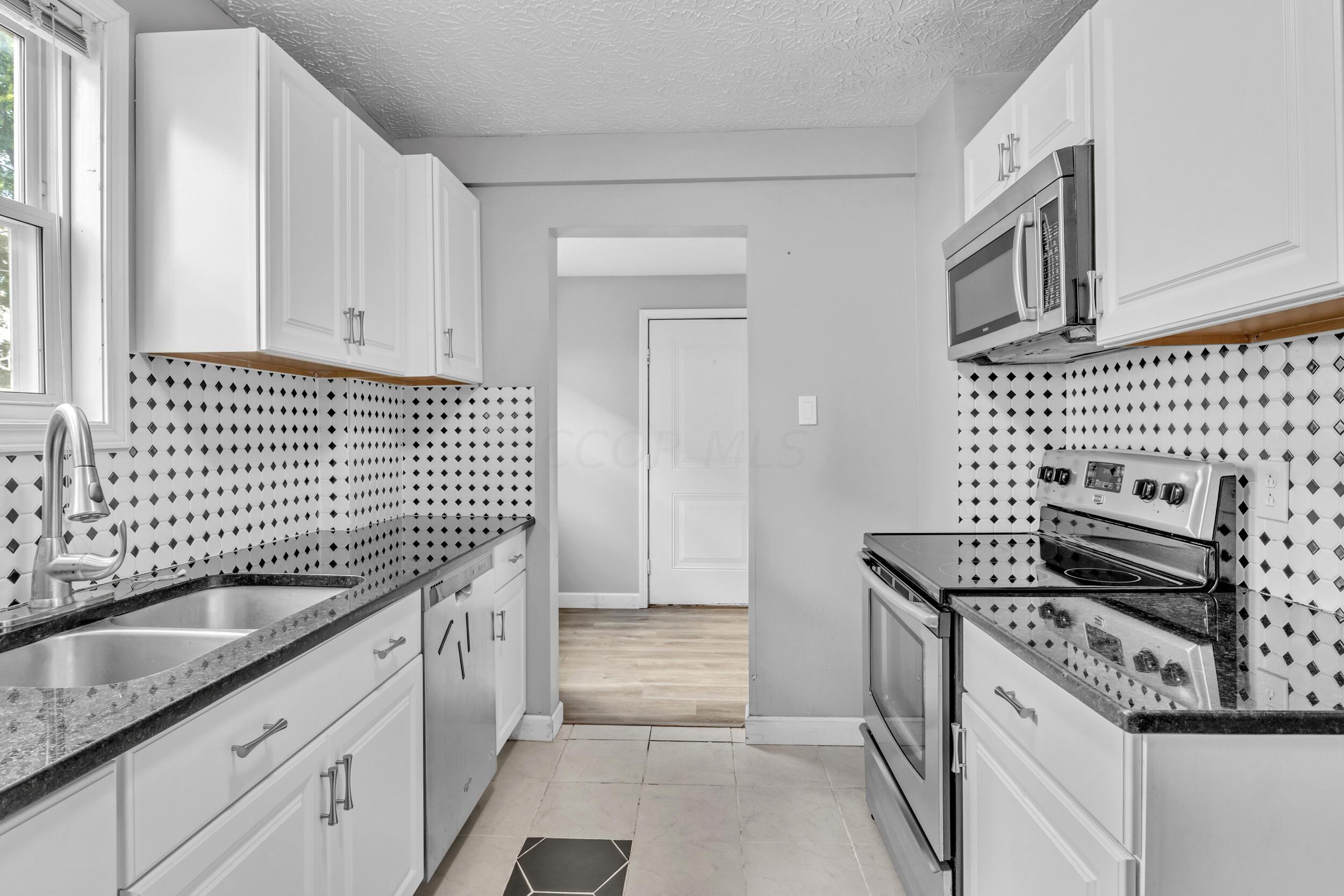 Eureka Ave, Columbus, OH 43204