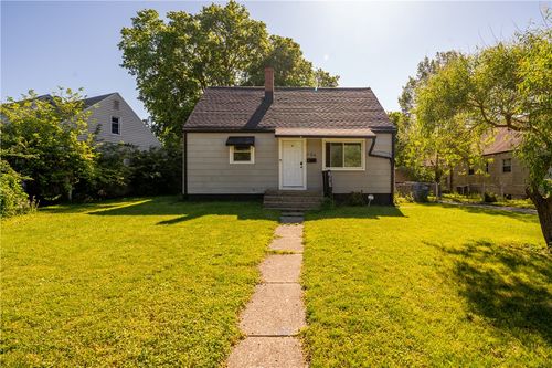756 Alexander Dr, Dayton, OH, 45403-3202 | Card Image