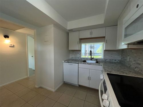 apt-2a-117 Royal Park Dr, Oakland Park, FL, 33309-5882 | Card Image