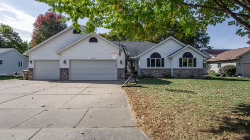 2922 Wayland Ct, Eau Claire, WI, 54703-0769 | Card Image