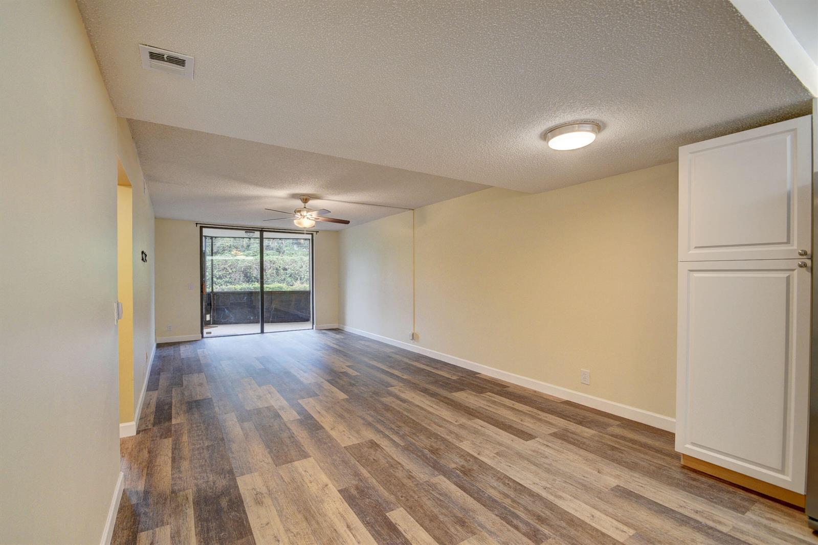 Residential Lease in Lantana 2