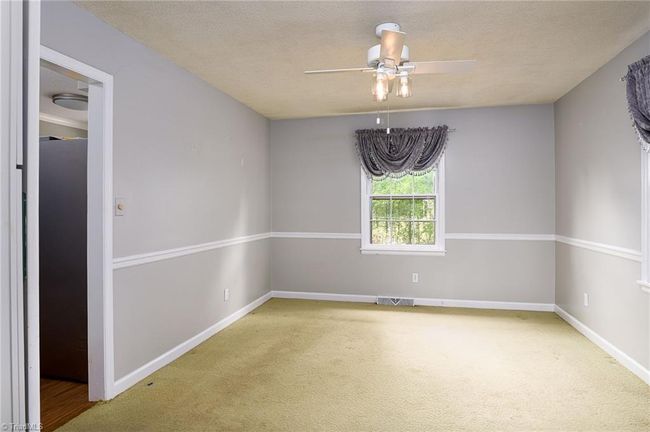 2021 Sunnybrook Dr, House other with 5 bedrooms, 3 bathrooms and null parking in Burlington NC | Image 16