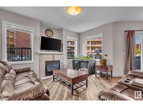 104-10046 110 St Nw, Edmonton, AB, T5K2Y2 | Card Image