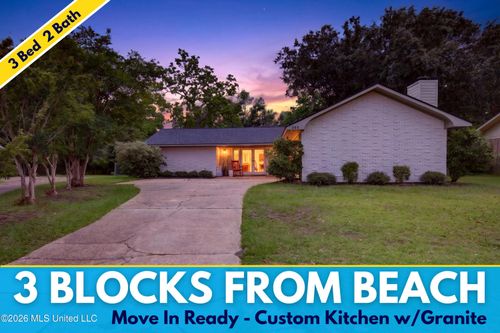 205 Ash Ln, Gulfport, MS, 39507-1916 | Card Image