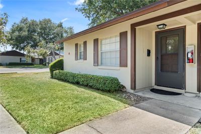 700 - 4215 E Bay Drive, Condo with 1 bedrooms, 1 bathrooms and null parking in Clearwater FL | Image 1