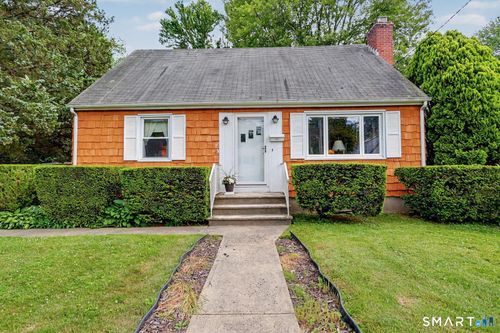 17 Newfield St, Norwalk, CT, 06850-2512 | Card Image