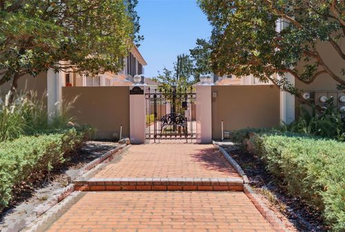 d-308 S Bungalow Park Ave, Tampa, FL, 33609-3161 | Card Image
