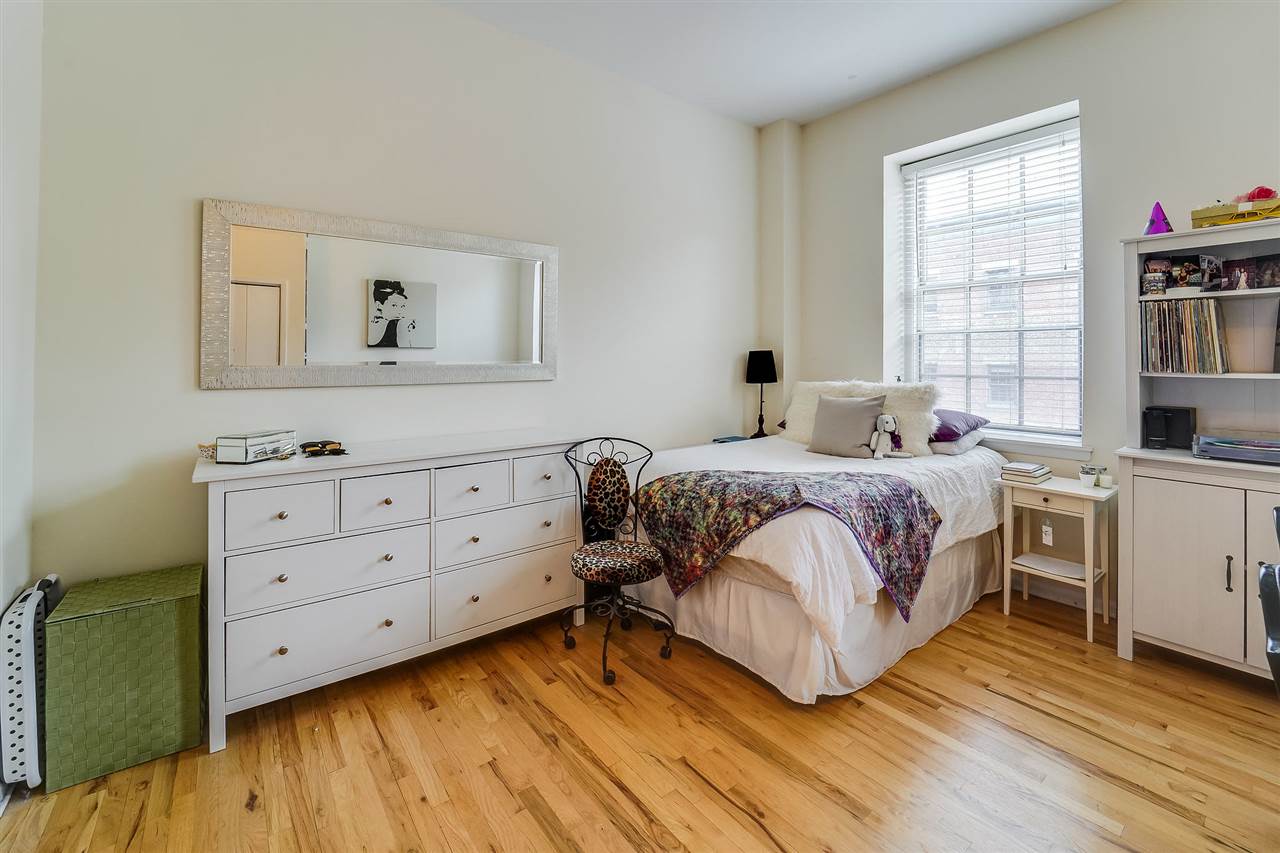 Residential Lease in JC, Downtown 3