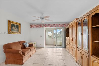 A - 2857 W Ashley Dr W, Condo with 2 bedrooms, 2 bathrooms and null parking in West Palm Beach FL | Image 2