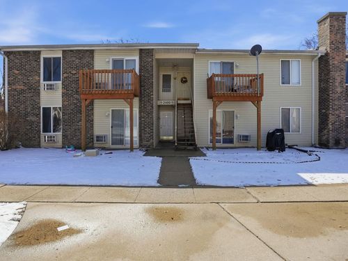 apt-207-2400 Light Rd, Oswego, IL, 60543-9216 | Card Image