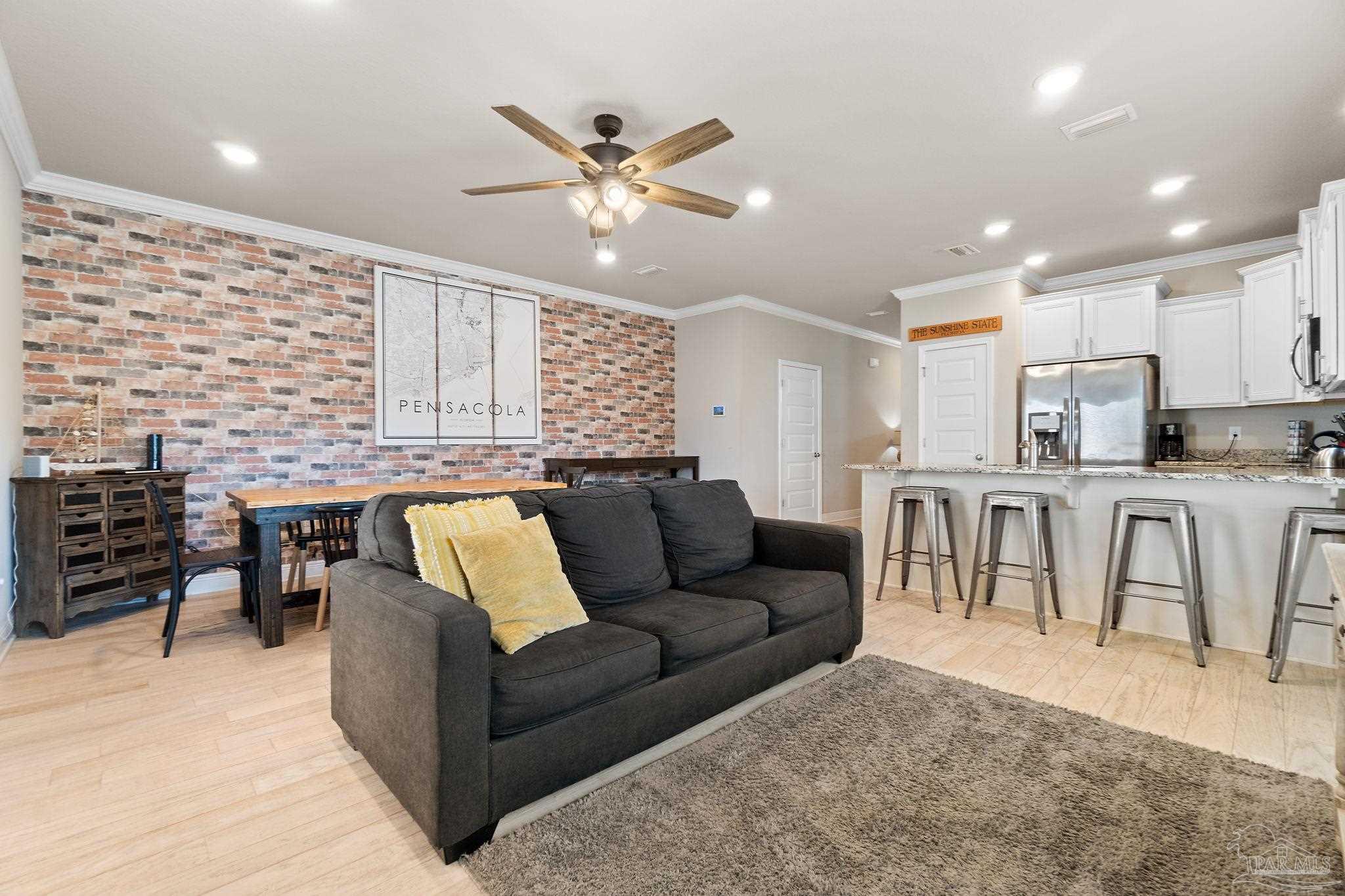 E St, Pensacola, FL 32502