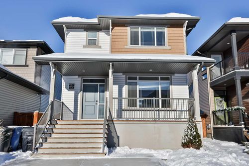 {{alt}} | Card Image