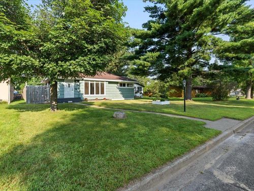 1109 7th Ave Ne, Brainerd, MN, 56401-2236 | Card Image