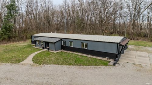 11612 S Springboro Rd, Brookston, IN, 47923-8279 | Card Image