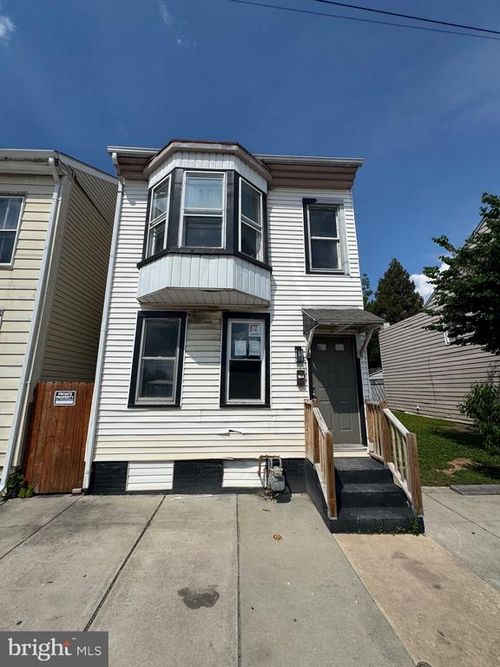 231 Roosevelt Ave, YORK, PA, 17401-2915 | Card Image