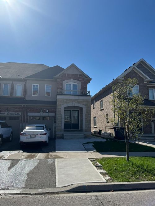 upper-172 Golden Springs Drive, Brampton, ON, L7A4N4 | Card Image