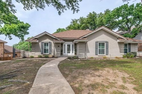 808 Portofino Dr, Arlington, TX, 76012-2744 | Card Image