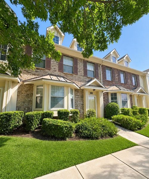 2918 Durango Pl, Bedford, TX, 76021-7251 | Card Image