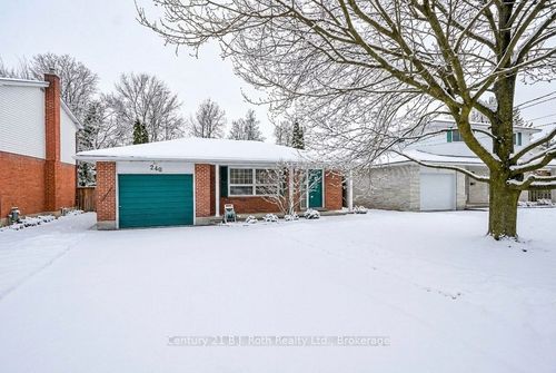 240 Macartney St, Midland, ON, L4R2J8 | Card Image