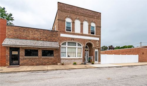 161 N Front St, Macon, IL, 62544-4259 | Card Image