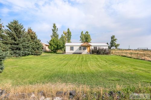 548 E E 1000 N, Firth, ID, 83236-1103 | Card Image