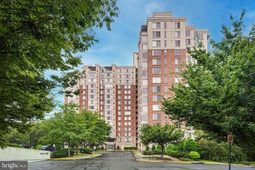 apt-801-2726 Gallows Rd, VIENNA, VA, 22180-7149 | Card Image
