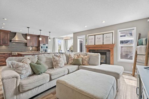 31 Brightondale Close Se, Calgary, AB, T2Z4M6 | Card Image