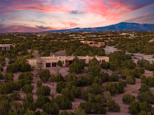 18 Daisy Cir, Santa Fe, NM, 87506-9512 | Card Image