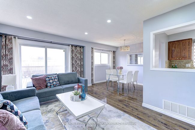 18 Abell Dr, House attached with 4 bedrooms, 3 bathrooms and 2 parking in Brampton ON | Image 10